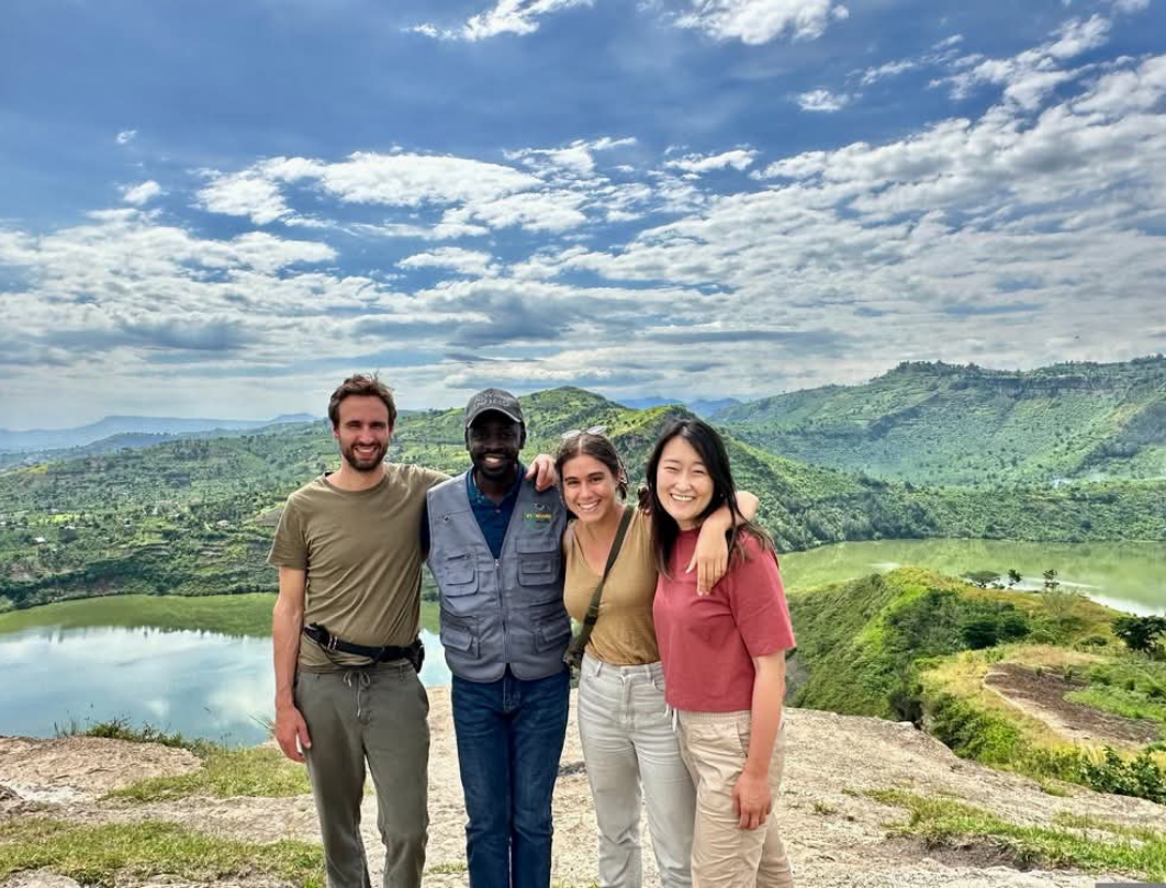 6 Days Uganda Safari – Gorillas, Savannah & Lake Escape