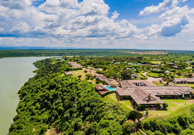 Best Of Uganda Safari – Wildlife, Primates & Scenery